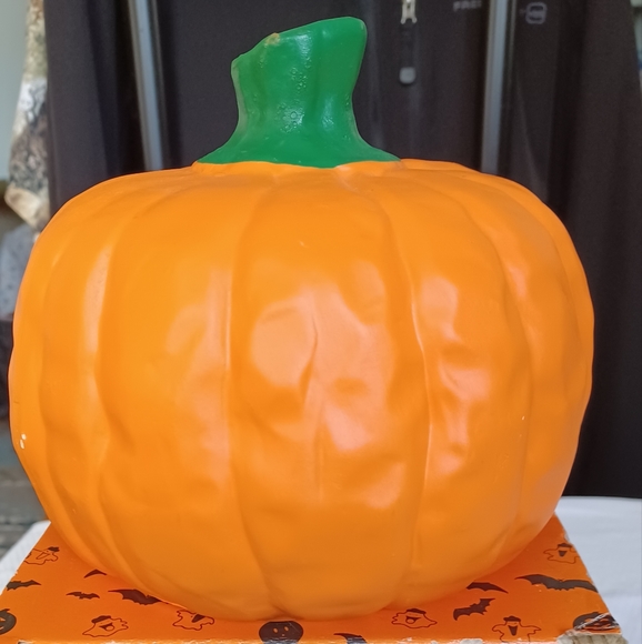 VINTAGE 1992 Four Star Hand Painted CERAMIC Pumpkin Candle 3.75"x3.50"x3.50" - Picture 5 of 16